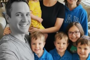 My Husband D.ied, Leaving Me With Six Children — Then I Found a Box He Had Hidden Inside Our Son’s Mattress