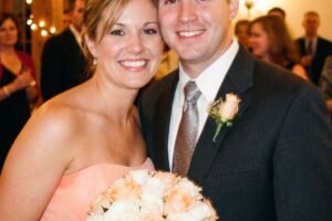 I Shared My Wedding Photos Online—The Next Day, A Stranger Messaged Me: “Run From Him”