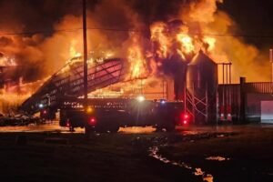 BREAKING NEWS: Massive Fire Erupts in Major City — Residents Left in Shock