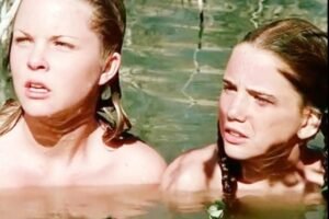 No one noticed this giant blooper in Little House on the Prairie 👀 ❤️ Look closer and check the first comment below 😱👇