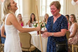“Earn your meal!” – My future daughter-in-law handed me a mop in front of 20 guests. The “gift” I pulled out of my purse made her turn pale.