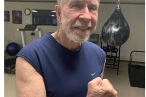 Chuck Norris Passed Away at 86, Just One Day After News He Was Hospitalized – Here’s What Happened