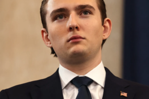 SAD NEWS 10 minutes ago in Los Angeles, Barron Trump was confirmed as…See more