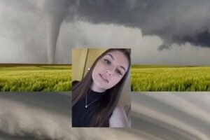 14 year old teenager dies after being hit by tornado in Parana she was the daughter of … See More