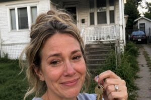 I Bought My Childhood Home at Auction – On My First Night Back, My Mother Called Crying and Said, ‘Please Tell Me You Haven’t Found the Room Your Father Sealed Off’