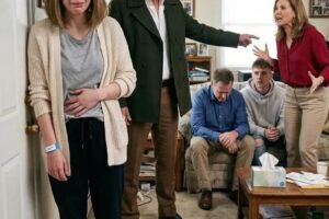 After surgery, I stepped into my family’s house in pain, only to hear my mom demand dinner, my brother accuse me of faking, and my dad stay silent. But they had no idea who had walked in behind me