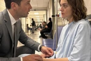 Two months after the divorce, I was sh0cked to see my ex-wife wandering aimlessly in the hospital. When I learned the truth, I completely collapsed.