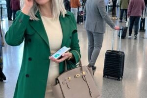 I Cried Driving My Husband To The Airport Then Transferred 0,000 And Filed For Divorce