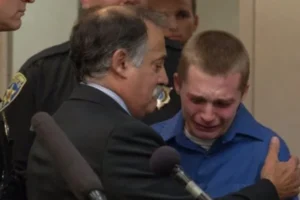 😮😮Teen Sentenced to 452 Years in Prison After He Ra…