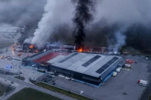 🔴BREAKING NEWS : A major fire broke out in…