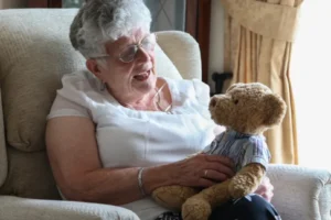 My Granddaughter Stopped Speaking After Her Father Remarried – Then She Handed Me Her Stuffed Bear and a Note That Said, ‘Listen When My New Mom Isn’t Around’