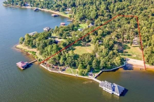 Private Lake Tyler Estate