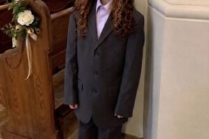 Last Minute Before My Ex-Husband’s Wedding, His Fiancée Handed My 9-Year-Old Daughter an Oversized Boy’s Suit Instead of the Flower Girl Dress – What My Ex-FIL Did Next Left the Bride Speechless