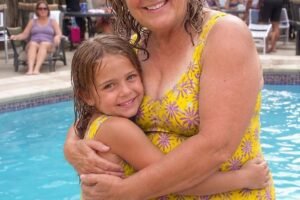 A Rude Woman Made Fun of Me by the Pool, Saying I ‘Should Be Ashamed to Wear a Swimsuit at My Age’ – What My 6-Year-Old Granddaughter Did Next Made Her Tremble