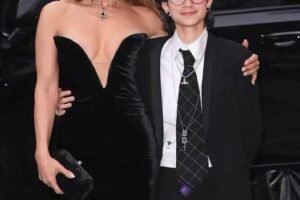 Jennifer Lopez’s son is already /,start… b See more