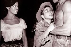Look closer, this scene from the Rifleman is not edited and it confirms what we all suspected