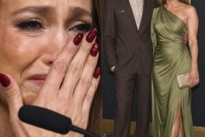 Jennifer Lopez Sparks Buzz After Being Spotted With Mystery Man