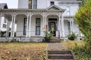 The Diamond in the Rough: A Timeless Victorian Awaiting Revival