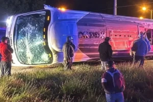 Serious Trailer Crash Blocks the Mexico Querétaro Highway in Huehuetoca