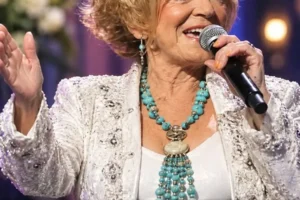 Country Music Icon Survives Terrifying Nashville Accident As Truth About His Condition Sends Shockwaves Through The Music Industry